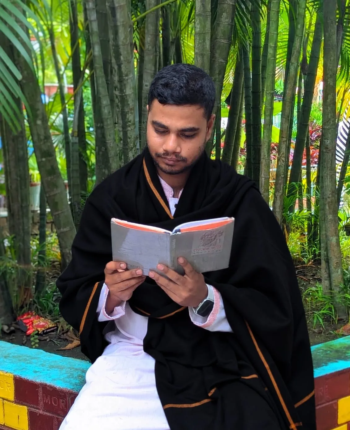 প্রিমিয়াম কোয়ালিটি জামদানী নেতা শাল - কালো শাল